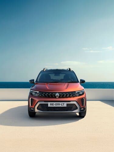 Renault Triber RXE Petrol MT